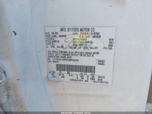 2005 FORD F-150 1FTPX12595NB94353 Photo 8