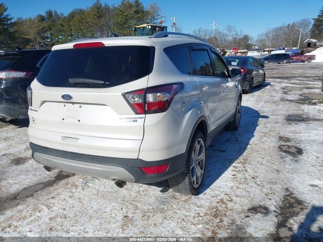1FMCU9JD1HUA44676 Ford Escape Titanium