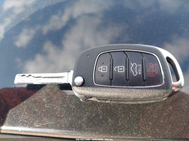 5NPE24AF7JH605051 Hyundai SONATA SE