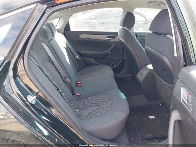5NPE24AF7JH605051 Hyundai SONATA SE