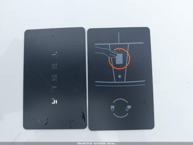 2021 TESLA MODEL Y 5YJYGDEE9MF067875 Photo 10