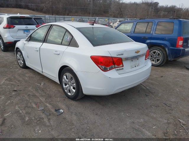 1G1PA5SG5E7186984 Chevrolet Cruze Ls Auto