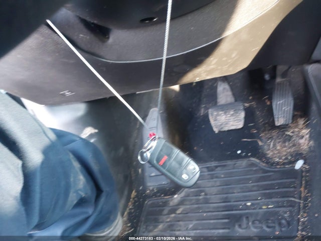 2020 JEEP RENEGADE ZACNJBAB3LPL32654 Photo 10