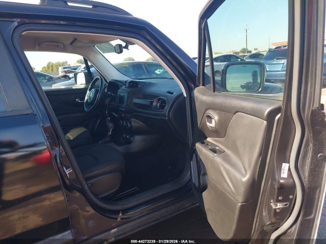 Продаж на аукціоні авто 2016 Jeep Renegade Justice, vin: ZACCJBBT7GPD54289, номер лоту: 44273239