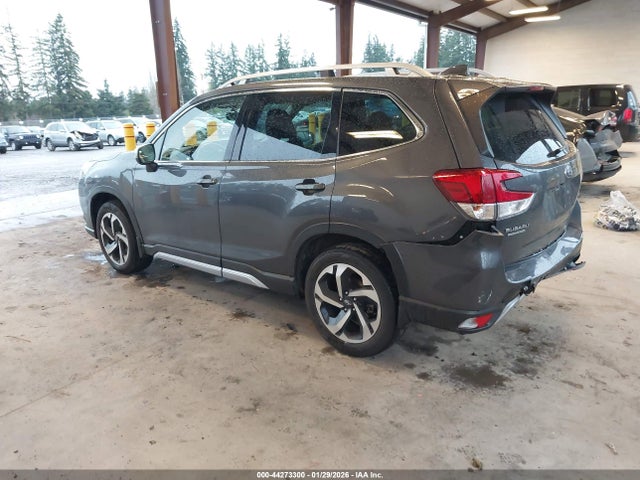 Subaru Forester Touring 2023 JF2SKARC4PH518809 Image 3