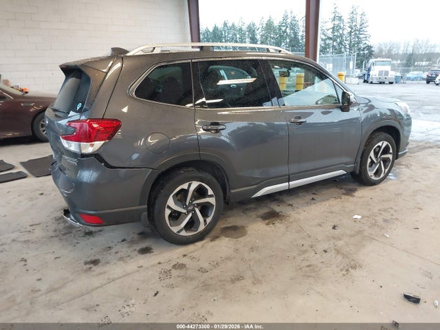 Subaru Forester Touring 2023 JF2SKARC4PH518809 Image 4