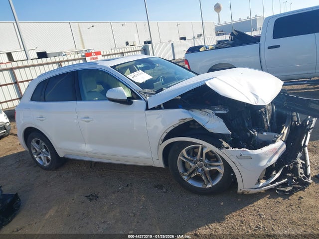 Продаж на аукціоні авто 2018 Audi Q5 2.0t Premium/2.0t Tech Premium, vin: WA1BNAFY0J2139249, номер лоту: 44273319