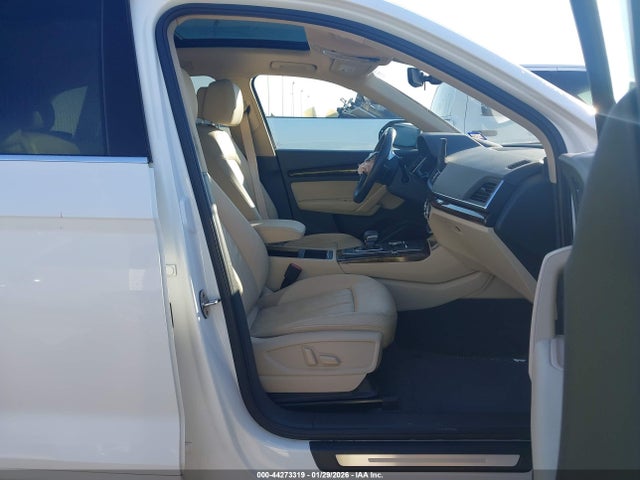 Продаж на аукціоні авто 2018 Audi Q5 2.0t Premium/2.0t Tech Premium, vin: WA1BNAFY0J2139249, номер лоту: 44273319