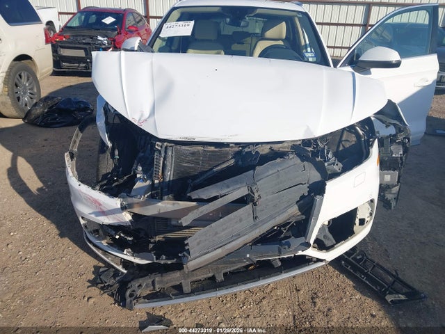 Продаж на аукціоні авто 2018 Audi Q5 2.0t Premium/2.0t Tech Premium, vin: WA1BNAFY0J2139249, номер лоту: 44273319