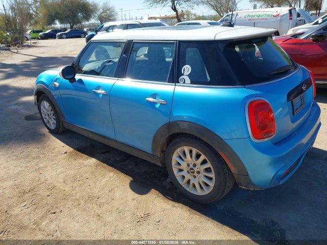2016 MINI HARDTOP WMWXU3C59G2B66866 Photo 2
