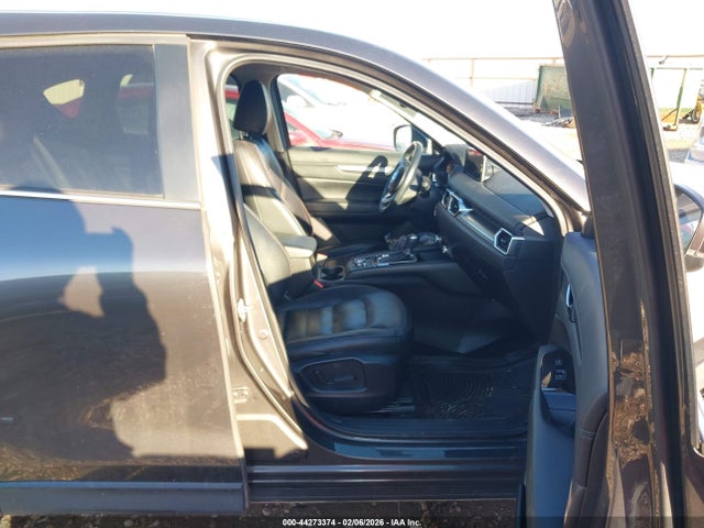 Продажа на аукционе авто 2022 Mazda Cx-5 2.5 S Preferred, vin: JM3KFBCMXN1568878, номер лота: 44273374