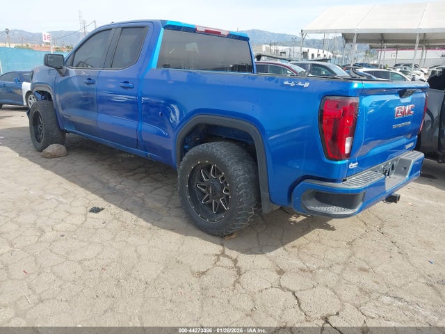 2023 GMC SIERRA 1500 1GTVUCE8XPZ279151 Photo 2