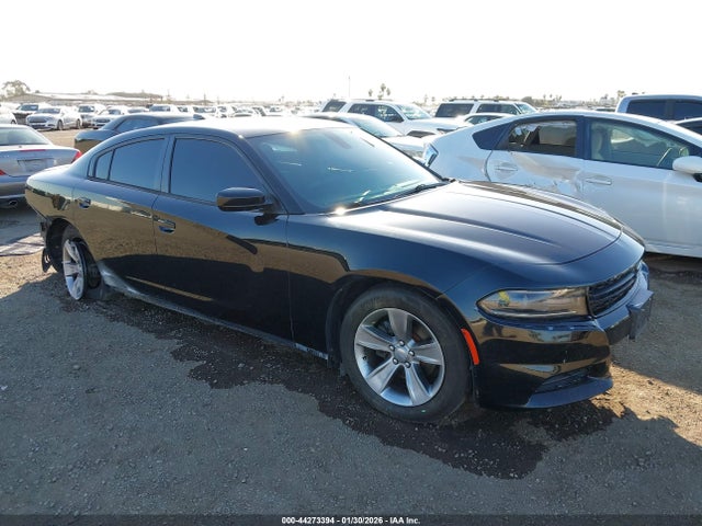 44273394 :رقم المزاد ، 2C3CDXHG6GH332644 vin ، 2016 Dodge Charger Sxt مزاد بيع