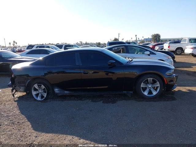44273394 :رقم المزاد ، 2C3CDXHG6GH332644 vin ، 2016 Dodge Charger Sxt مزاد بيع