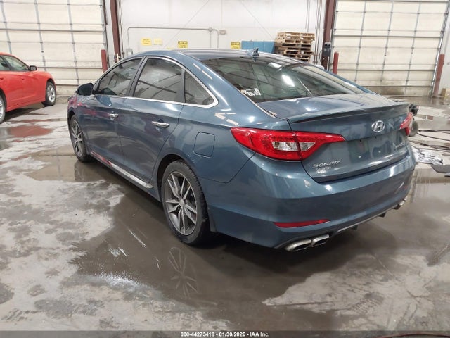 Hyundai Sonata Sport 2.0t 2015 5NPE34AB8FH190887 Image 3
