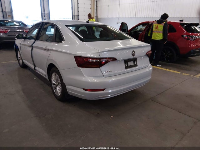 3VWN57BU8KM118987 Volkswagen Jetta 1.4t S