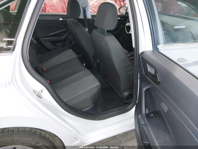 3VWN57BU8KM118987 Volkswagen Jetta 1.4t S