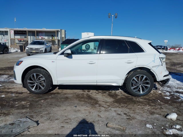 2023 Audi Q5 Premium Plus 45 Tfsi S Line Quattro მანქანა იყიდება აუქციონზე, vin: WA1EAAFY2P2142168, აუქციონის ნომერი: 44273446
