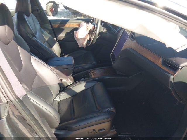 2020 TESLA MODEL X 5YJXCAE26LF299439 Photo 4