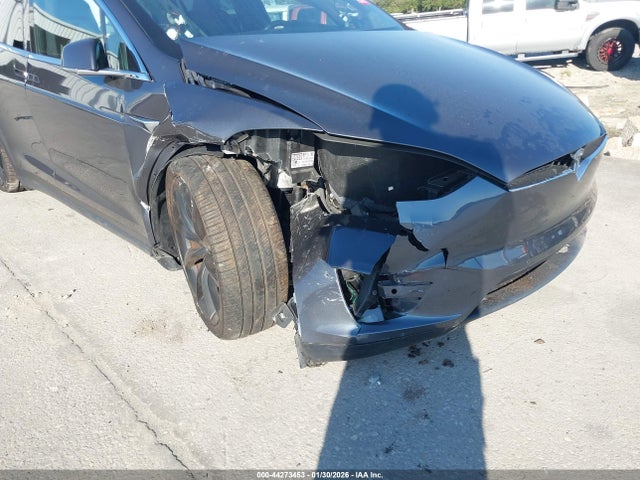 2020 TESLA MODEL X 5YJXCAE26LF299439 Photo 5