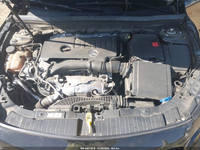 W1N4M4HB4MW089098 Mercedes-Benz Glb 250 4matic
