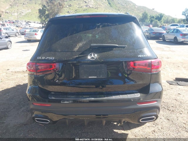 W1N4M4HB4MW089098 Mercedes-Benz Glb 250 4matic