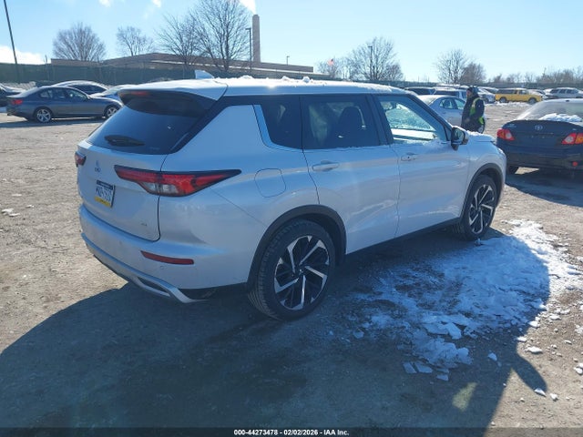2024 MITSUBISHI OUTLANDER JA4J4VA80RZ064679 Photo 3
