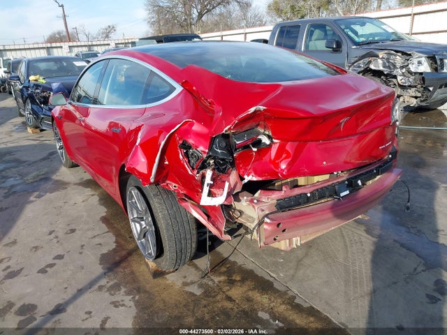 2018 TESLA MODEL 3 5YJ3E1EB3JF087958 Photo 2