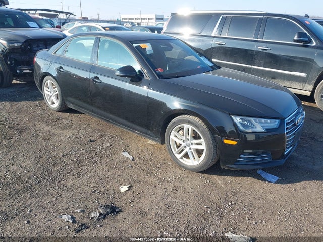 2017 AUDI A4 WAUANAF46HN056588 Photo 0