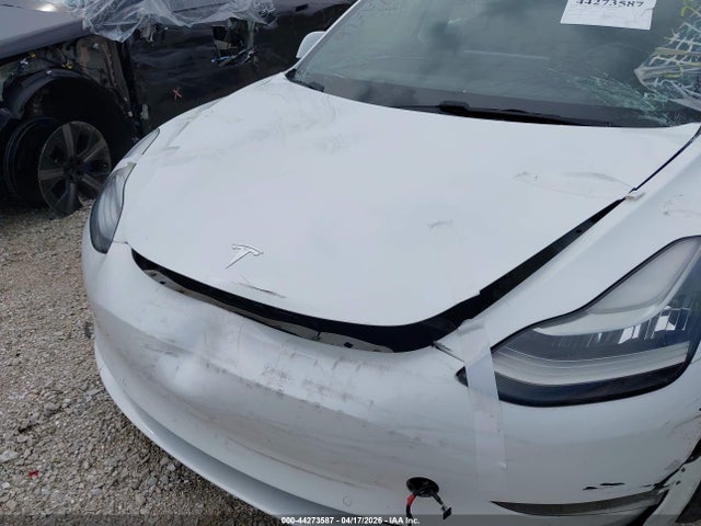 2018 Tesla Model 3 Long Range/performance მანქანა იყიდება აუქციონზე, vin: 5YJ3E1EB1JF054621, აუქციონის ნომერი: 44273587