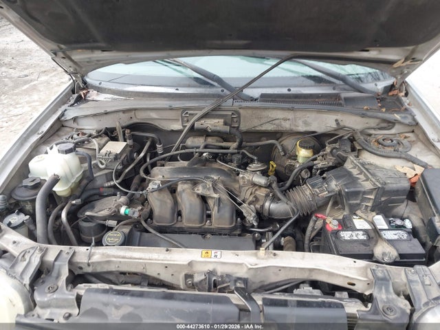 2002 FORD ESCAPE 1FMYU04172KA70141 Photo 9