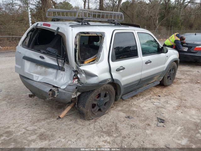 2002 FORD ESCAPE 1FMYU04172KA70141 Photo 3