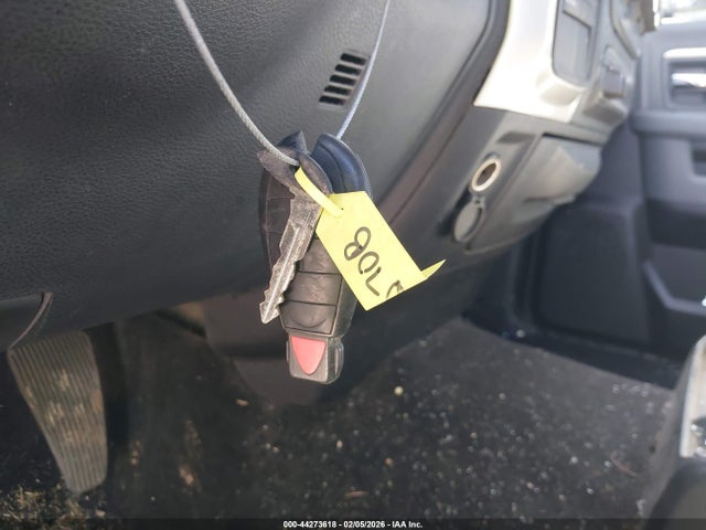 44273618 :رقم المزاد ، 3C63R3HL8GG257777 vin ، 2016 Ram 3500 Slt مزاد بيع