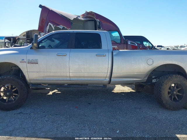 44273618 :رقم المزاد ، 3C63R3HL8GG257777 vin ، 2016 Ram 3500 Slt مزاد بيع