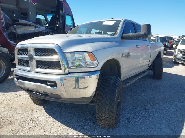 44273618 :رقم المزاد ، 3C63R3HL8GG257777 vin ، 2016 Ram 3500 Slt مزاد بيع