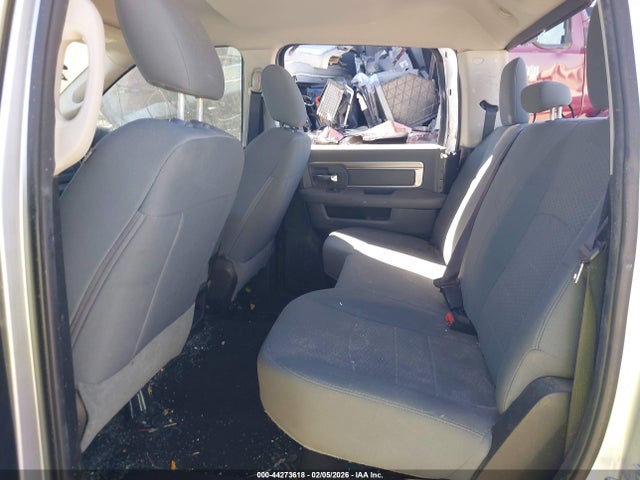 44273618 :رقم المزاد ، 3C63R3HL8GG257777 vin ، 2016 Ram 3500 Slt مزاد بيع