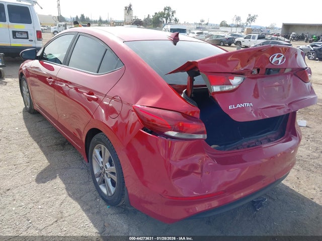 KMHD84LF9JU611930 Hyundai ELANTRA SEL