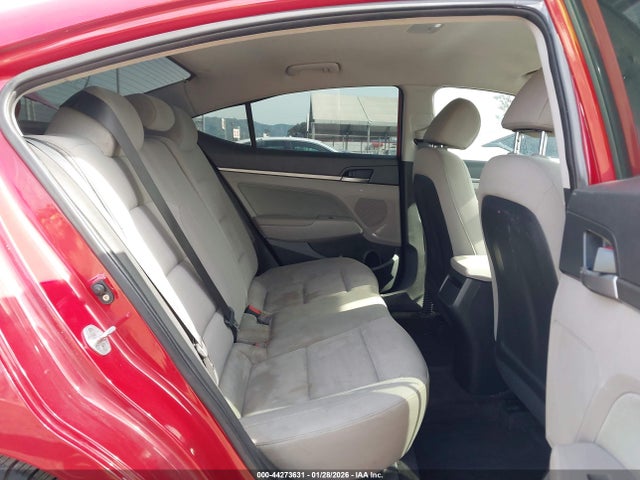 KMHD84LF9JU611930 Hyundai ELANTRA SEL