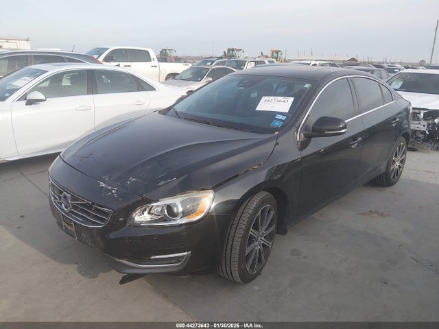 2018 VOLVO S60 INSCRIPTION LYV402HM2JB178338 Photo 1