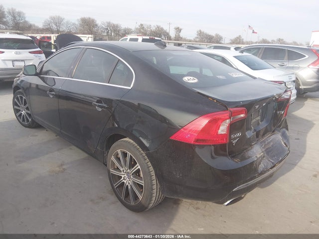 2018 VOLVO S60 INSCRIPTION LYV402HM2JB178338 Photo 2
