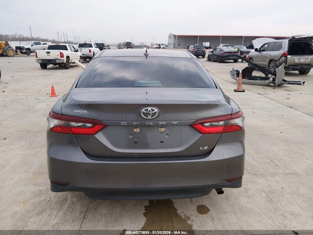 4T1C11AKXMU407334 Toyota CAMRY LE