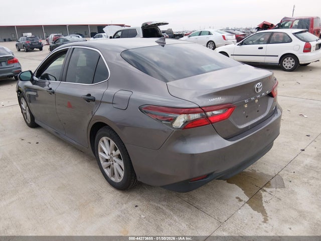 4T1C11AKXMU407334 Toyota CAMRY LE