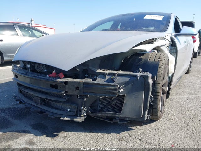 Auction sale of the 2015 Tesla Model S 85d/p85d, vin: 5YJSA1H43FF090595, lot number: 44273670
