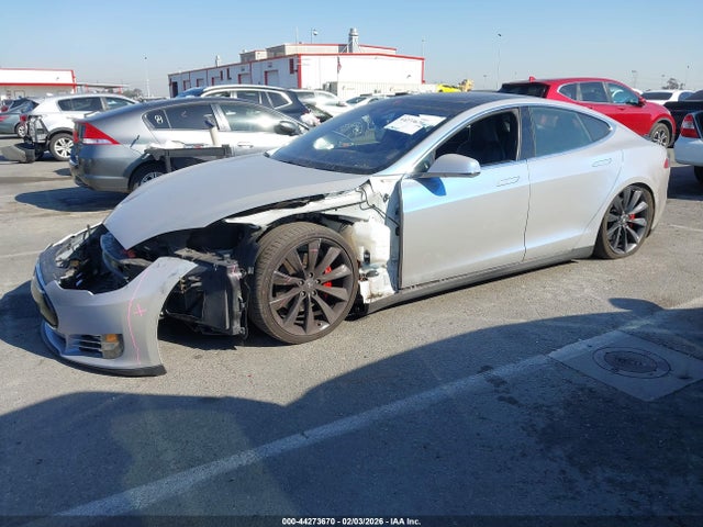 Auction sale of the 2015 Tesla Model S 85d/p85d, vin: 5YJSA1H43FF090595, lot number: 44273670