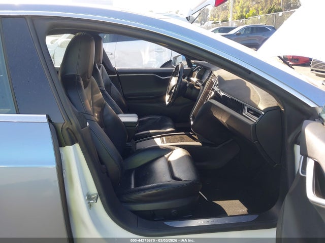 Auction sale of the 2015 Tesla Model S 85d/p85d, vin: 5YJSA1H43FF090595, lot number: 44273670