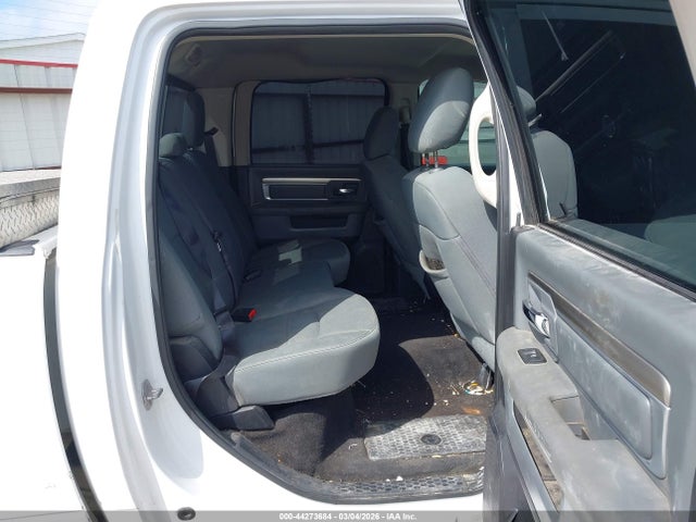 44273684 :رقم المزاد ، 3C6TR4DT0GG146328 vin ، 2016 Ram 2500 Slt مزاد بيع