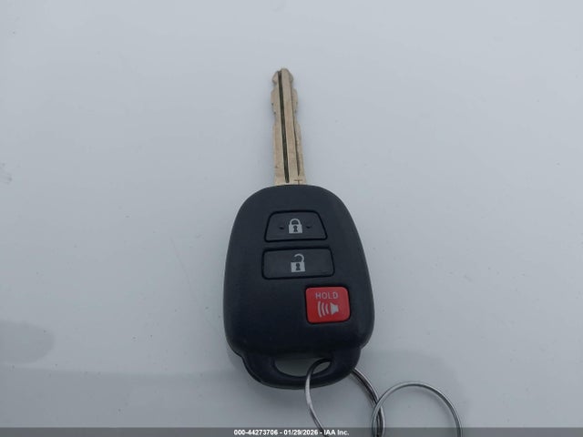 Toyota RAV4 LE 2015 JTMBFREV2FJ024044 Image 11