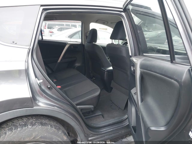 Toyota RAV4 LE 2015 JTMBFREV2FJ024044 Image 19
