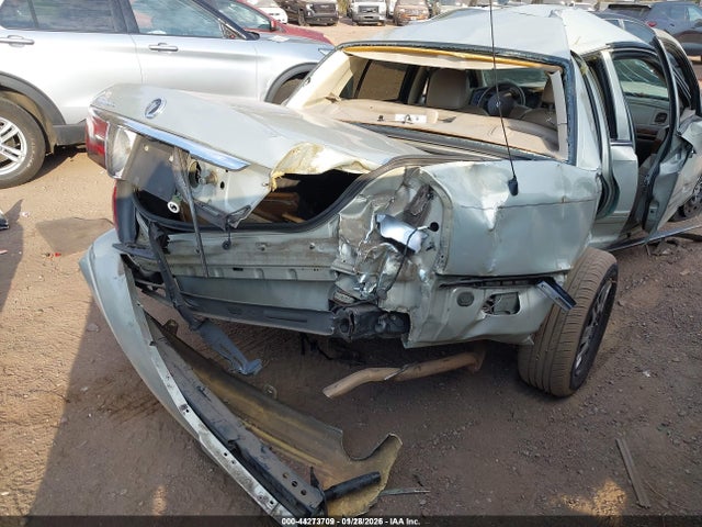 2005 MERCURY GRAND MARQUIS 2MEFM74W85X618499 Photo 3