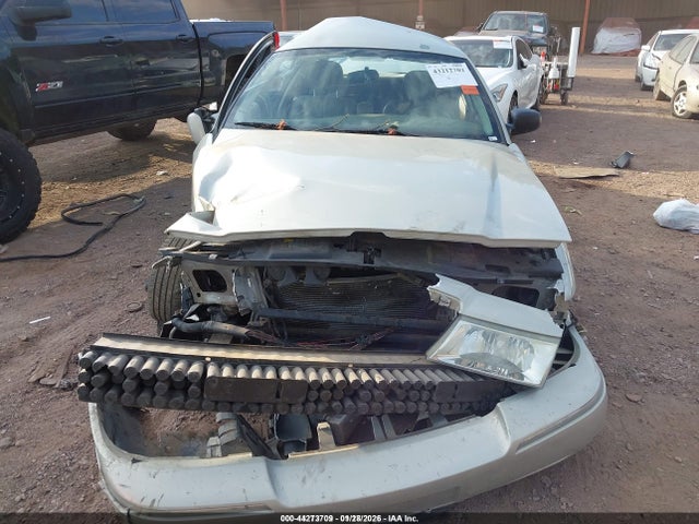 2005 MERCURY GRAND MARQUIS 2MEFM74W85X618499 Photo 5